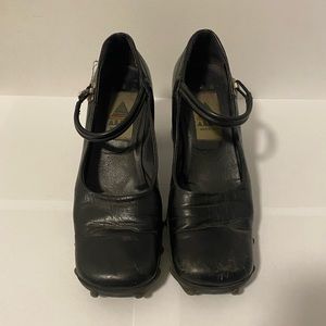 black aldo mary jane shoes with heels